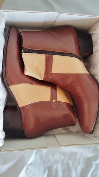 Botines vintage tacón alto cubano a estrenar T. 44