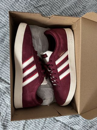 Zapatillas Adidas VL court 2.0 rojo granate 