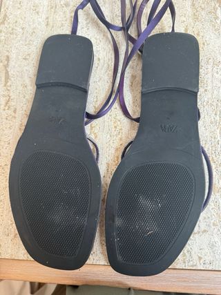 Sandalias Zara Moradas planas pedrería