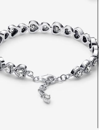 Pulsera Pandora corazones plata