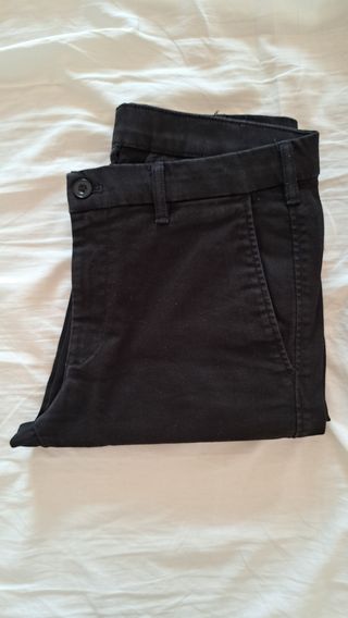 Pantalón chino Uniqlo negro