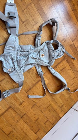 Mochila porteo Ergobaby gris