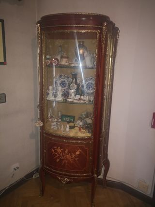 Vitrina marquetería madera, bronce. Vintage, 1980