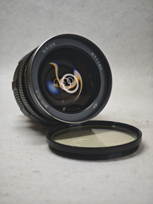 Objetivo MIR-10A 28mm f/3.5 M42