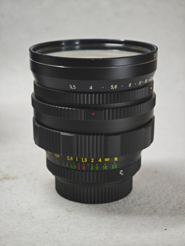 Objetivo MIR-10A 28mm f/3.5 M42