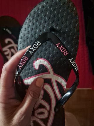 Chanclas Roxy - negras y rosas