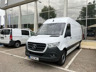 Mercedes-Benz Sprinter 2024