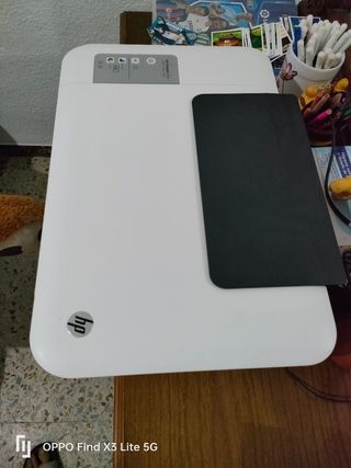 Impresora HP Deskjet 1514 blanca