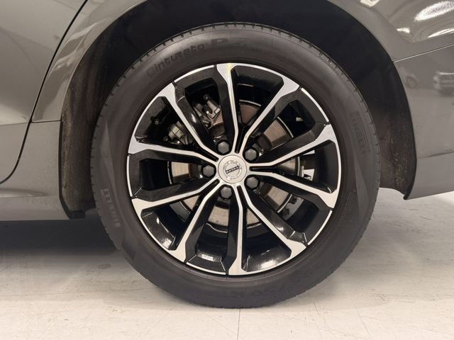 Volvo V60 B4 Momentum Pro Automático Diesel 197Cv