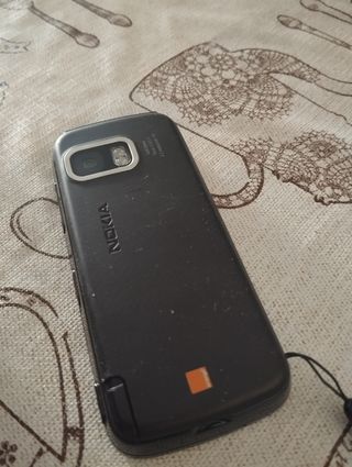 2 móviles Nokia: ¡oferta! No sé si funcionan.