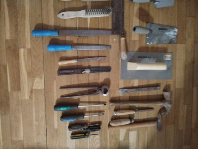 Herramientas albañil usadas y nuevas