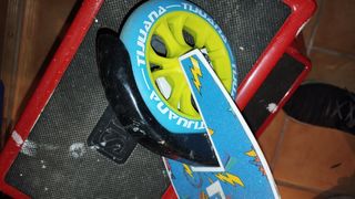 Patinete infantil, plegable.
