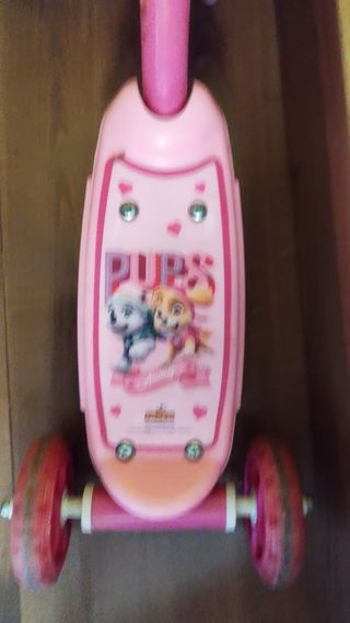 Patinete infantil Paw Patrol Rosa en buen estado