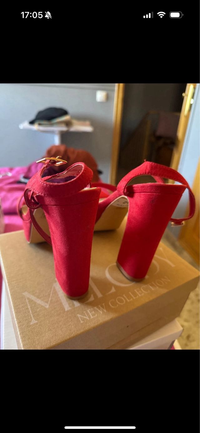 Tacones rojos plataforma