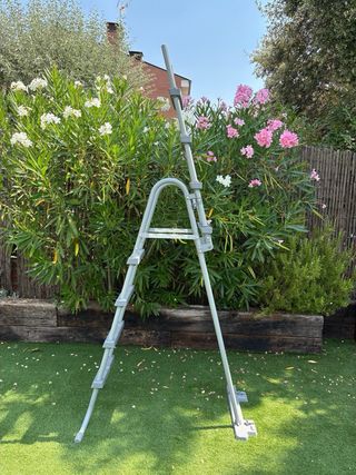 Escalera piscina de 122 Bestway seguridad