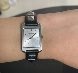 Reloj con pinchos. LEER TODO EL TEXTO