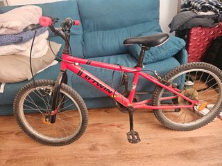 Bicicleta niño B'Twin 20" roja