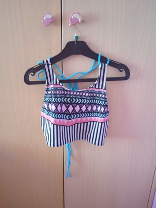 Top bikini negro y rosa
