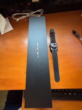 Apple Watch Nike Serie 3 42mm - Negro