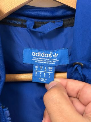 Chaqueta Adidas azul cortavientos