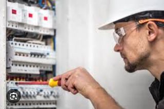 ELECTRICISTA EN USO DOMESTICO