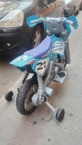 Coche y moto  eléctrico