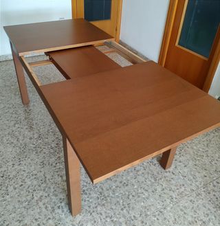 Mesa extensible IKEA marrón