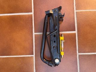 Gato coche Ford - 98AB-17080-CB