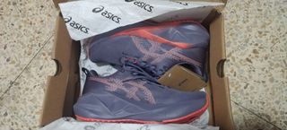 Zapatillas Asics Novablast 5 - Rosa y Morado