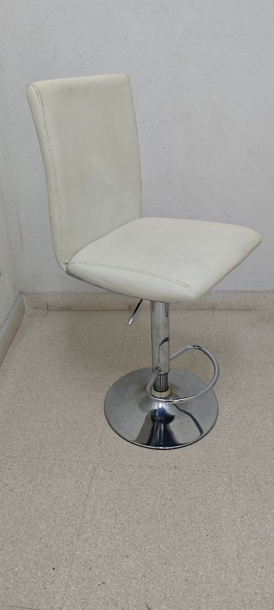 Silla bar blanca regulable
