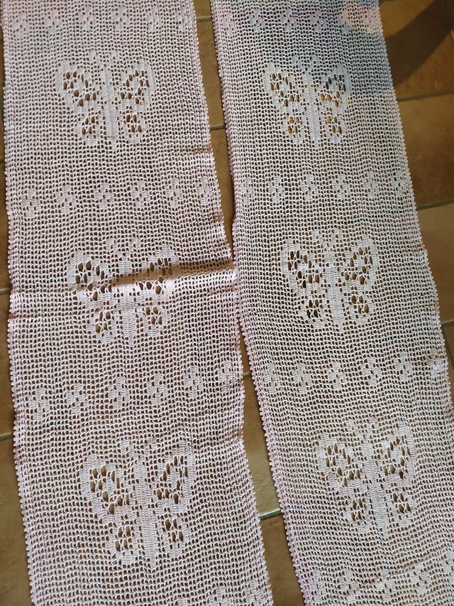 Tende a vetro uncinetto rosa - farfalle