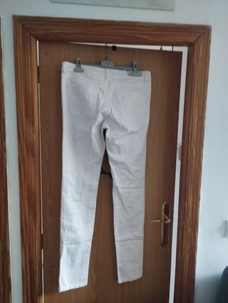 Vaqueros blanco y azul  2 unidades