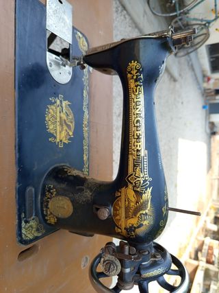 Máquina coser Singer antigua