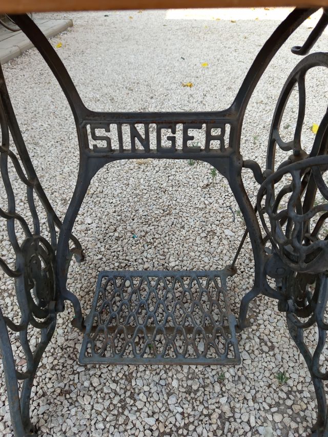 Máquina coser Singer antigua