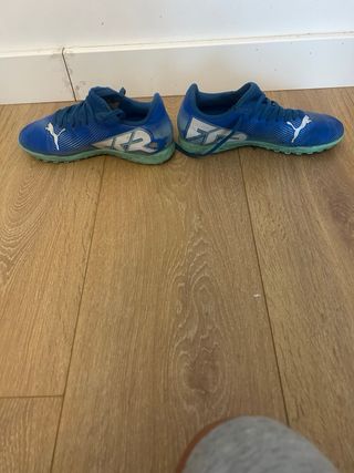 Botas fútbol Puma niño, talla 34