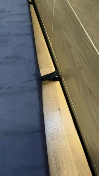 Panchine Melbourne solide con cuscino. Ce ne sono altri 200