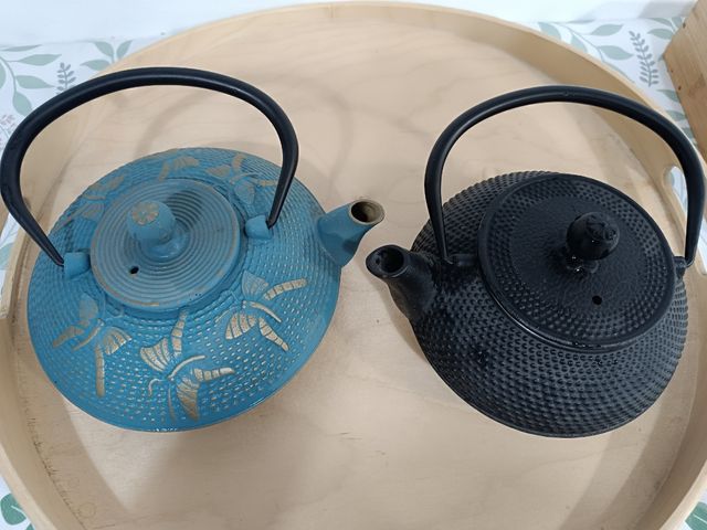 2 Teteras Hierro Fundido - Teal & Negra