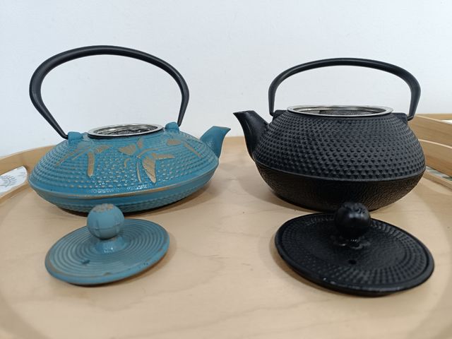 2 Teteras Hierro Fundido - Teal & Negra