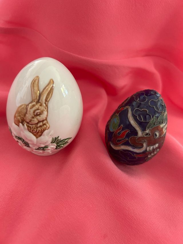 Huevos vintage: porcelana Goebel y cloisonné chin