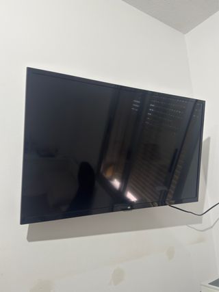 Smart TV Xiaomi 32” con mando y soporte de pared