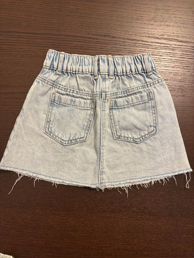 Falda Vaquera Zara ( talla 4 años)