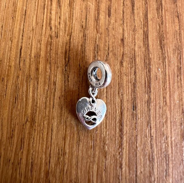 Charm Pandora corazón