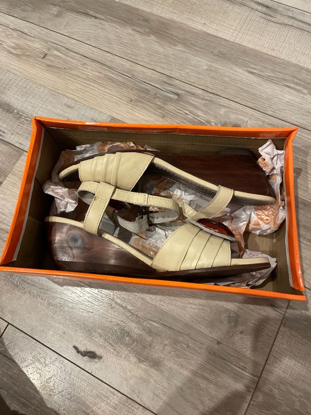 Sandalias de piel Gioseppo talla 39