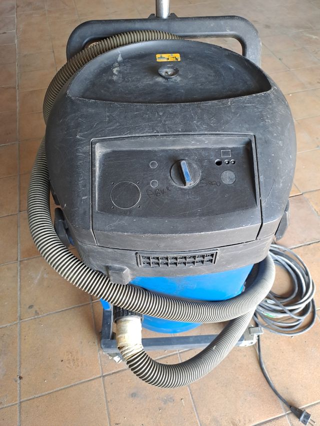Aspiradora industrial Nilfisk ALTO 50-8