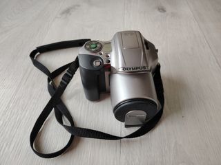 Olympus - Cámara analógica gris plata