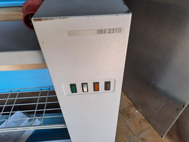 Planchadora industrial Electrolux