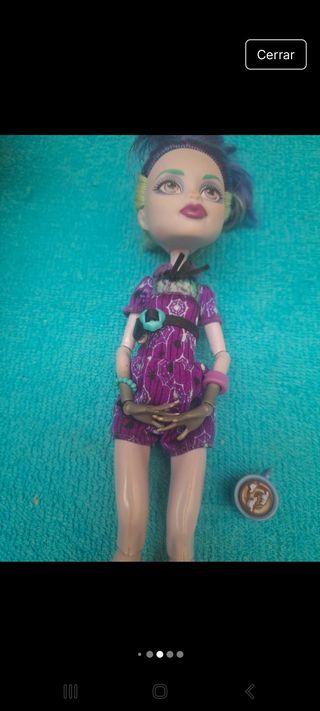 Muñeca Monster High Twyla