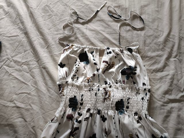 Vestido floral blanco