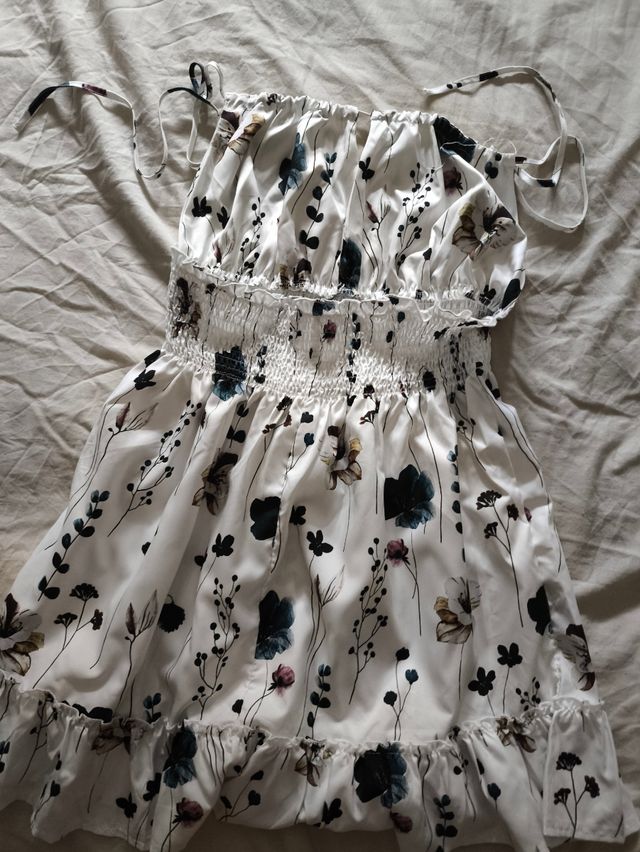 Vestido floral blanco