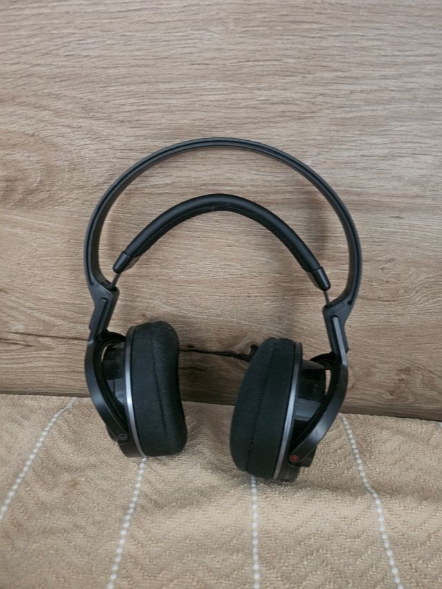 Auriculares inalámbricos negros